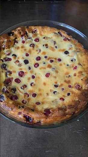 Le secret du clafoutis aux cerises parfait (et super rapide) ✨