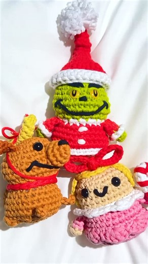 The Woobles on Instagram: "🚨NEW KITS ALERT: The Grinch x The Woobles #thewoobles #TheGrinch #Max #CindyLouWho #thewoobleverse #crochet #crochetkit #wooblescrochet #learntocrochet"