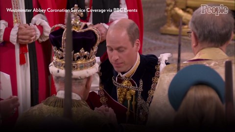 Prince William Kneels Before His Father King Charles in Emotional Coronation Moment
