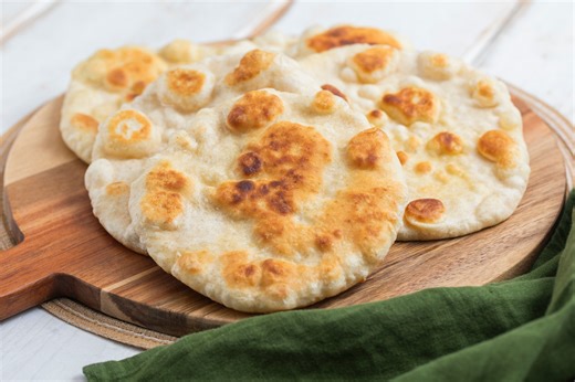 We promise: once you try it, you'll never go back! 🔥😎 Homemade bread with a super easy no-rise dough, cooked right in a skillet... Crispy on the outside, soft on the inside – your new go-to recipe! 😍💥 FULL RECIPE HERE: https://www.giallozafferano.com/recipes/pan-fried-bread.html | Giallozafferano Loves Italy