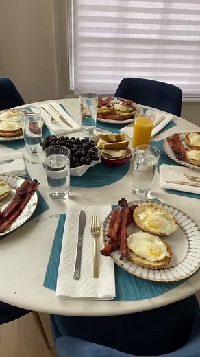 Happy #valentinesday !! ❤️ My husband & kids are the sweetest! #valentinediy #bathroom #kitchen #brunch #momsoftiktok #fyppg #fyp