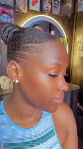 Ear piercing #fyp #kampala_uganda🇺🇬🇺🇬🤝 #tiktok #earpiercings
