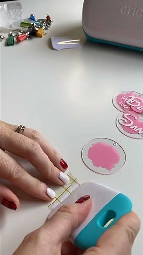 DIY Acrylic Keychains With Cricut Joy