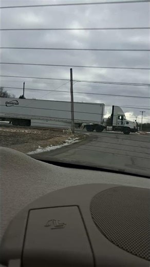 mack semi truck and trailer