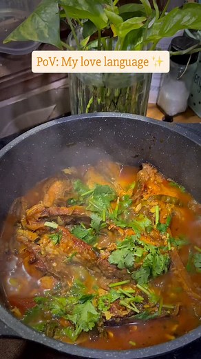 Let’s cook with me 👩‍🍳🫶🏻✨ #goviral #cooking #reels #recipe #newpost #recipepost #repost #cookingismypassion #homestylecooking #fishcurry #manipurifish #fishrecipe #cookingreels #recipeoftheday #letsgetcooking #cookingathome #fyp #passionforcooking #lovecooking #mylovelanguage #myrecipe #follow #saiyara #saiyarasong❤️ #viralsong #trending | Peyri Línnzo