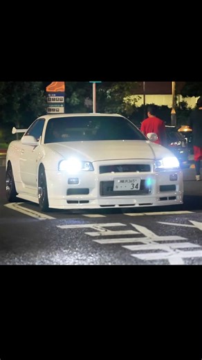 Exploring the Nissan Skyline: A JDM Icon