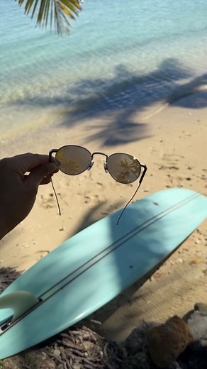 ERYN 🌊 KROUSE on Instagram: "Sun soaked days and @mauijim go hand in hand. The Hawaii Seashine lenses were made for moments like these 🌊✨ #MauiJim #ad 🎥: @lturiano"