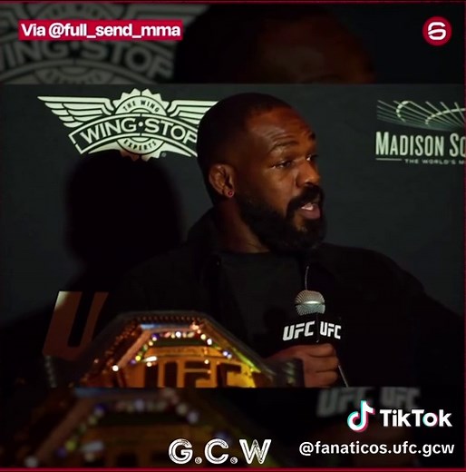 #jonjones #ufc #fpy #mundo #mma @gabriel C wanderley This image highlights the incredible career of Jon Jones, one of the greatest fighters in Ultimate Fighting Championship history. With 28 fights, Jones has built a legendary record, including multiple wins by knockout and submission. He has defeated top-level opponents like Stipe Miocic, Ciryl Gane, and Daniel Cormier, proving his dominance across different eras. Known for his creativity, fight IQ, and versatility, Jon Jones can finish fights