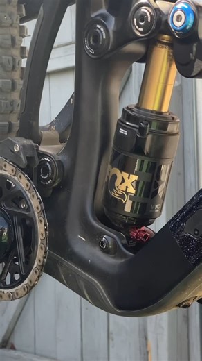 On the new Firebird, @pivotcycles has included a Suspension Progressivity flip chip. This allows you to further fine-tune the way the rear suspension feels by riding with the the chip in either the “progressive” or “linear” position. What do you think about this? | Mountain Bike Action Magazine