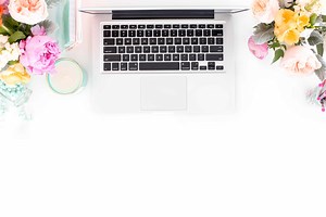 How Many Pageviews Do You Need to Make a Full-Time Income Blogging