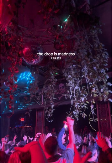 Tiësto Ignites Club Space Miami with Electric Performance