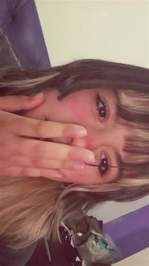 Videos de •°〜盧西拉〜°• (@l_beck._) con “original sound - crey”