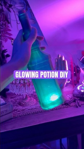 QUICK DIY: Glowing Potions! ✨🔮 #aquamarin #diy #potion #glowing #witchy #doityourself #zaubertrank