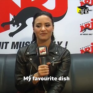 Demi Lovato talking about her favourite dish is so hilariously awkward 🤭 | MTV UK