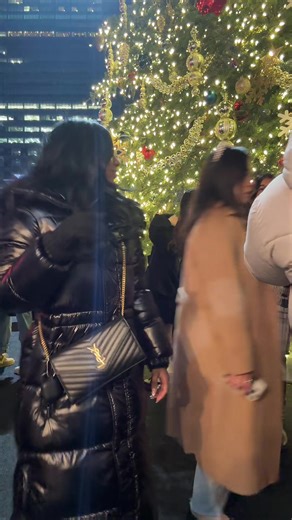 Amina Adil (@amina_cash4life)’s videos with sonido original - 𝐛𝐥𝐚𝐢𝐫