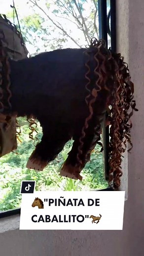 Cómo hacer una piñata de caballito artesanal