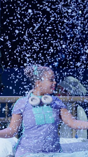 Holiday spirit is in full effect at Cirque du Soleil! 🎄 Make sure to catch 'Twas the Night Before... in one of six american cities this holiday season. ✨ | Cirque du Soleil