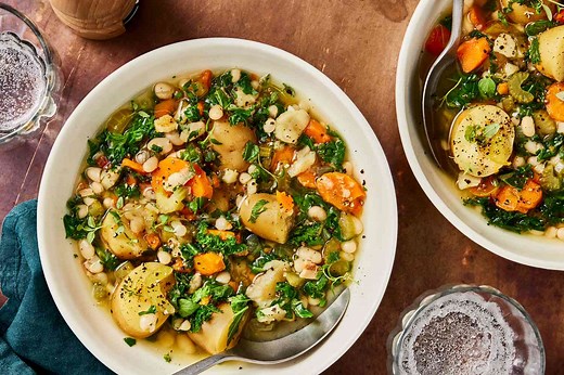 Slow-Cooker Vegetable Soup