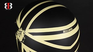 Đã nói đến Mũ bảo hiểm Bulldog thì phải nhắc đến em Bulldog 4U này...