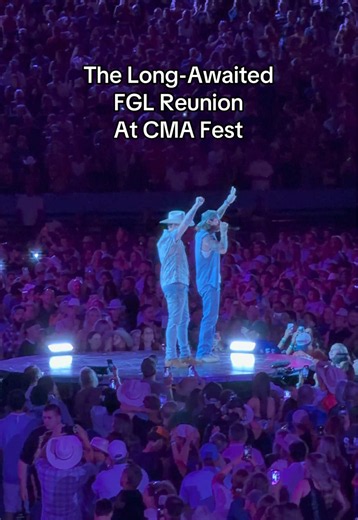 FGL Reunion at CMA Fest: We Are CRUSIN Tonight