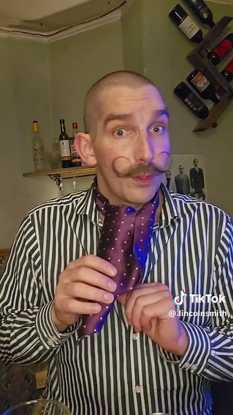 Scarf Tying Tutorial: How to Wear a Cravat or Ascot Fashionably