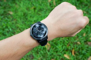 14 Best And Affordable Smartwatches For Teens In 2023