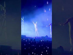 “In the Rain” — Addison Rae live in Paris ‪@AddisonRae‬