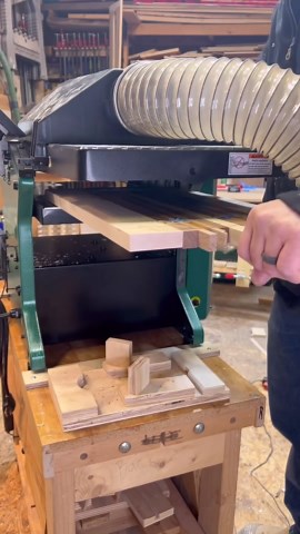 Grizzly jointer planer combo is 2 tools for the price of one! #sponsored #woodshop #tools