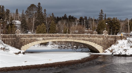 Midweek Moment: Mouth of the Lester River