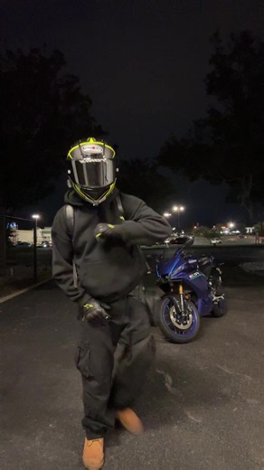 you know we be vibinnnnn #tonixmoto #dance #foryoupage #biker #biketok | Biketok