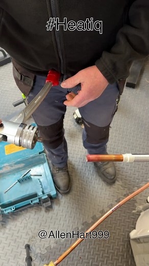 6.8M views · 6K reactions | Air-conditioning installation, how to expand copper pipe flaring copper pipe swaging copper pipe #Air-Conditioning #Air-ConditioningInstallation #HeatIQ #AllenHart VIVA Training Richard J Firth | Allen Hart | Facebook