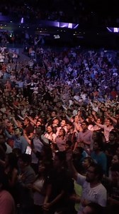 246K views · 20K reactions | se cerraron los templos, los auditorios, las reuniones masivas pero nunca se cerrarán nuestros labios, nuestra boca anunciará con más fuerza que nuestro socorro viene del Señor  somos la generación que hemos puesto nuestra confíanza en JESÚS nuestro SANADOR  . . “Los que confían en el SEÑOR son como el monte Sión, que es inconmovible, que permanece para siempre.” ‭‭Salmo‬ ‭125:1‬ ‭ | JOSH MORALES | Facebook