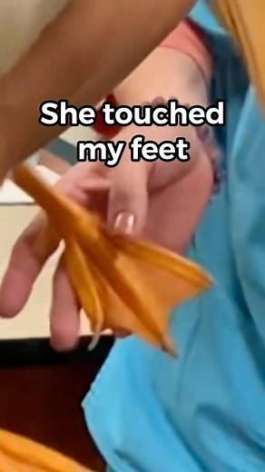 Wrinkle the Duck 🦢✨ on Instagram: "She touched my feet 😗 @seducktive Quack, quack Wrinkle the Duck #wrinkletheduck #seducktive #talkinganimals #duck #ducks #duckfeet #cuteduck #cutepets #pets #petduck #petducks #pet #animals #wildlife #nature #funny #funnyanimals #animalmemes #meme #duckmemes #petmemes #memes #funny #random #comedy #humor #cute #cuteness #irreverent #satire #ducksofinstagram"