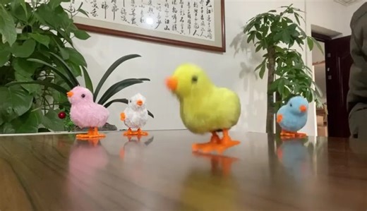 Watch  Wind Up Chicken Novelty Jumping Chicken Gag Plush Chicks on Amazon Live