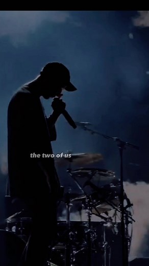 #nfrealmusicfans #running #nfrealmusic #NF #nfrealmusictillthedaywedie #runningnf #hope #mood