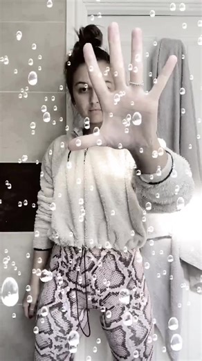 Mastering Fingertutting Techniques in Hand Dance