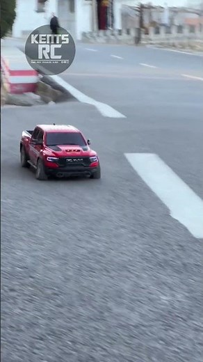 RC CAR RAM 1500 SLOWMO!