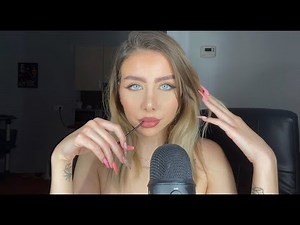 SPOOLIE NIBBLING ASMR