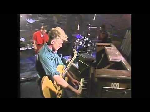 Crowded House - Don't Dream It's Over (Countdown 1987)
