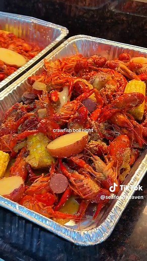 Crawfish Boil Recipe: Juicy Seafood Delight