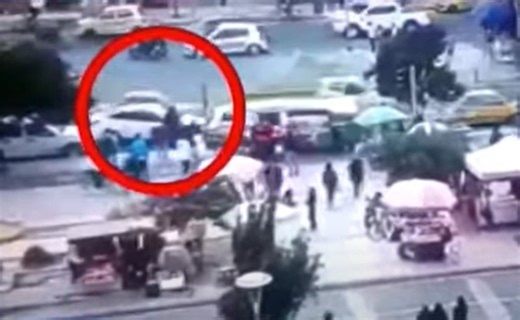 VIDEO: Intentan robar 45 millones de pesos a una persona que acababa de salir del banco