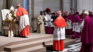Papal bull for Jubilee of 2025 presented to archpriests of four major papal basilicas - Rome Reports