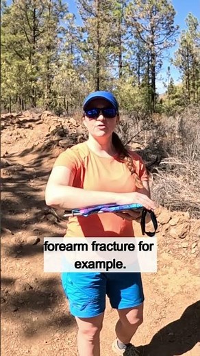 3 Ways To Splint A Limb Injury | Medical vs Improvised Kit #mountainmedicine #wildernessfirstaid