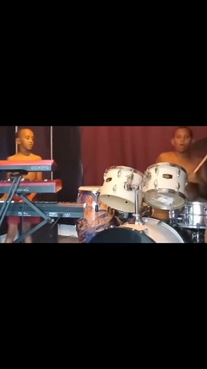 1.2K views · 4.3K reactions | Johnny B Good   ❤️ | RADIO 100% PURO REGGAE | Facebook