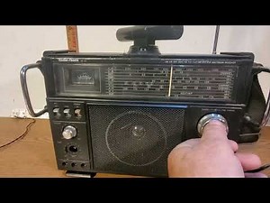 Radio Shack multi-band portable radio demo
