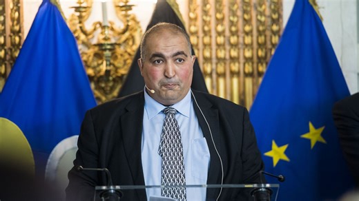 À Bruxelles, la surprise Fouad Ahidar : un programme 'axé sur les aspects religieux', mais 'là pour tous les Bruxellois' - RTBF Actus