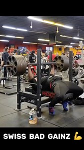 Swiss bar gainz! 💪 #workout #bench #swissbar #gains #fyp | Aaron Nimmo