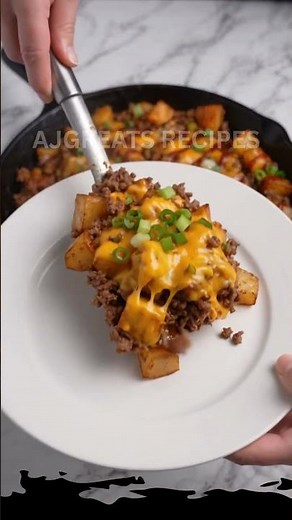 Loaded Ground Beef and Potatoes Skillet