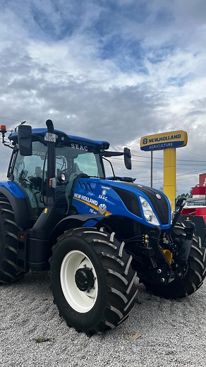 1️⃣ Trator 𝗡𝗘𝗪 𝗛𝗢𝗟𝗟𝗔𝗡𝗗 T6.180 Dynamic Command entregue e pronto a trabalhar! 👏🏽🏅 #𝗙𝗮𝗺𝗶𝗹𝗶𝗮𝗦𝗘𝗔𝗖 🍀 #𝗖𝗼𝗻𝘀𝗶𝗴𝗼𝗦𝗼𝗺𝗼𝘀𝗠𝗮𝗶𝘀𝗙𝗼𝗿𝘁𝗲𝘀 | SEAC