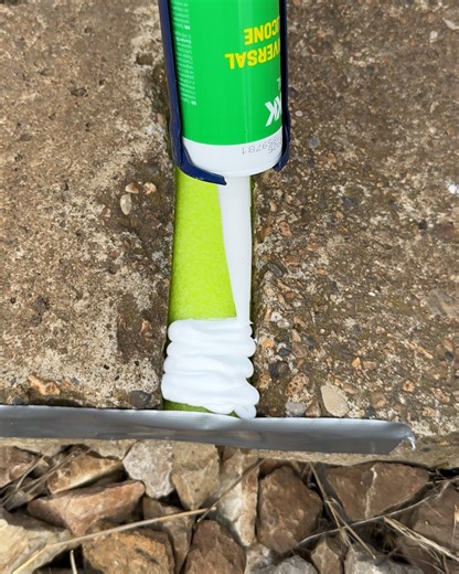 343K views · 771 reactions | Sealing this road crack with a pool noodle | Trendy Magazine | Facebook